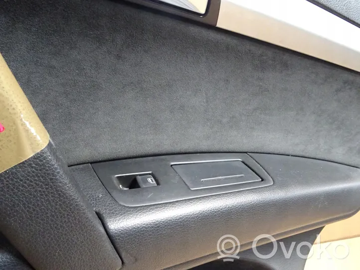 Audi Q7 4L Garniture panneau de porte arrière 4L0867306