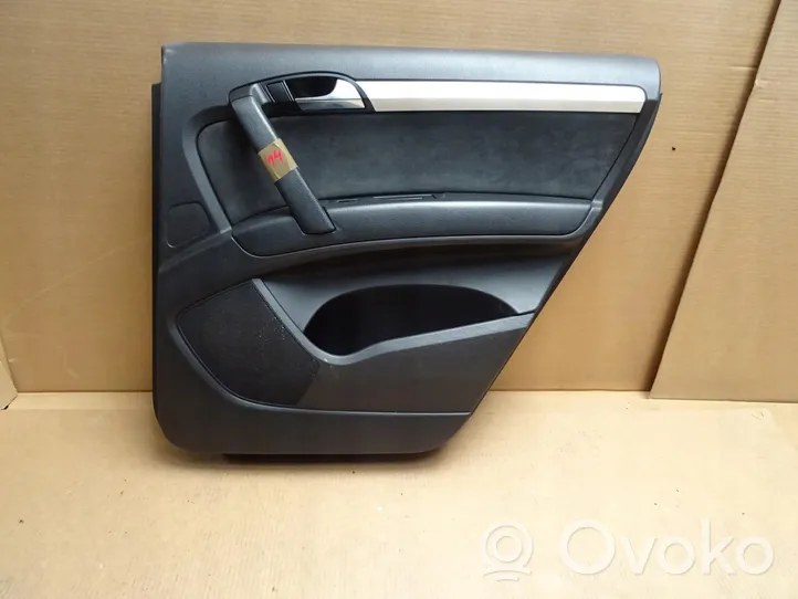 Audi Q7 4L Garniture panneau de porte arrière 4L0867306