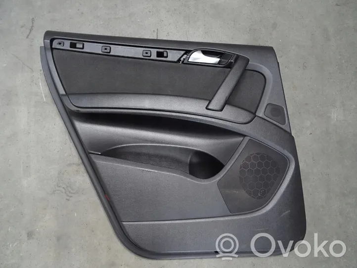 Audi Q7 4L Garniture panneau de porte arrière 4L0867305B