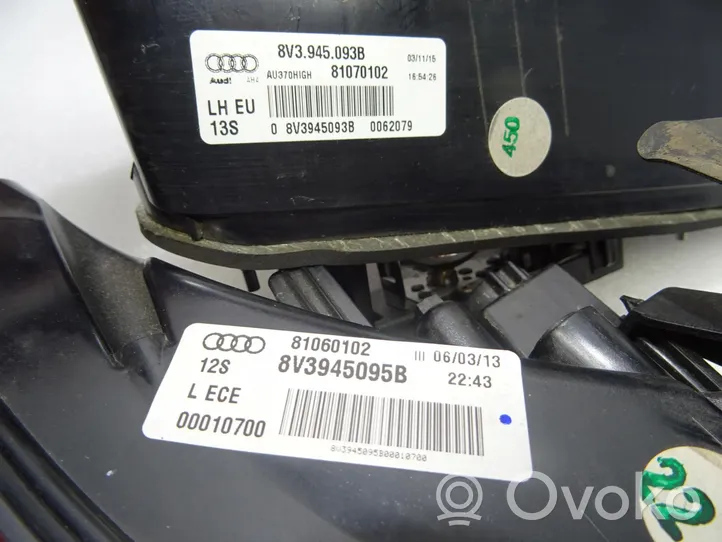 Audi A3 S3 8V Lampy tylne / Komplet 8V3945095B