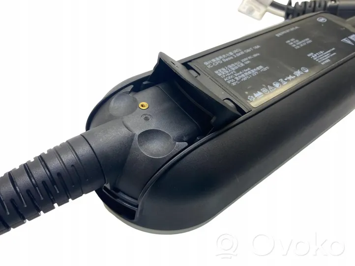 Porsche Cayenne (9Y0 9Y3) Chargeur batterie (en option) 7PP971678FF