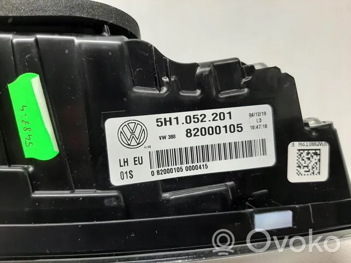 Volkswagen Golf VIII Lampy tylne / Komplet 5H0052202