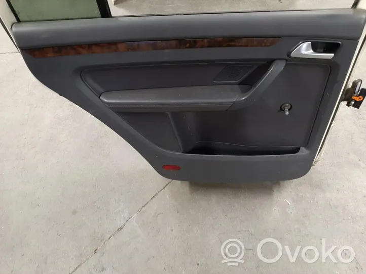 Volkswagen Cross Touran I Задняя дверь VW