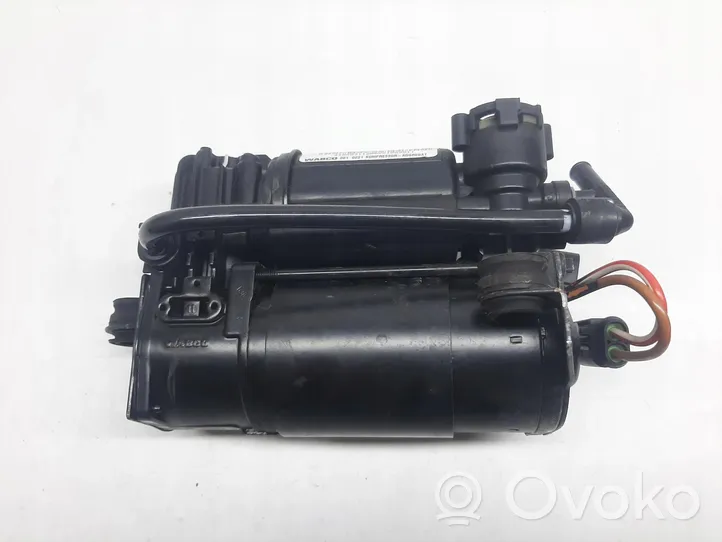 Mercedes-Benz E W211 Ilmajousituksen kompressoripumppu 0011339