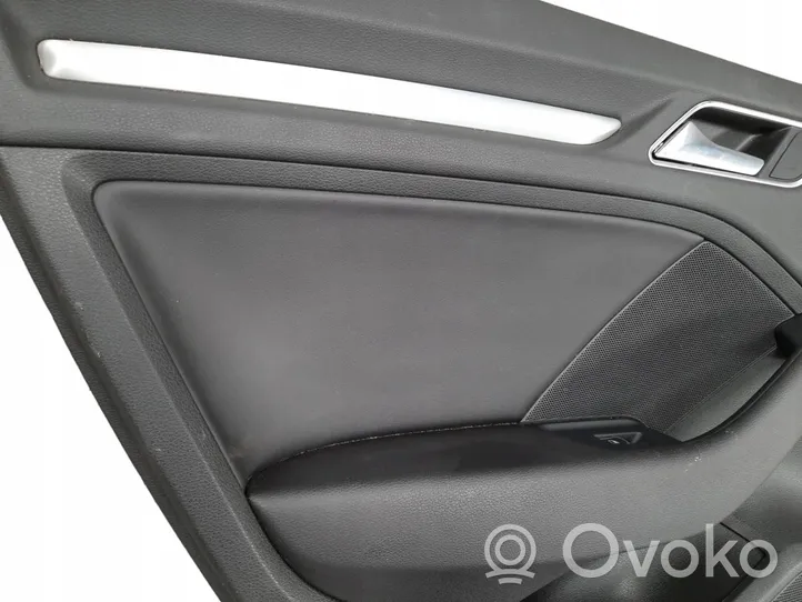 Audi A3 S3 8V Rivestimento del pannello della portiera posteriore 8V4867305