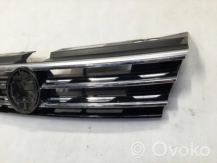 Volkswagen Tiguan Kühlergrill 5NA853653