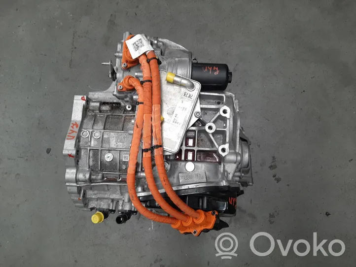 Volkswagen PASSAT B8 Manual 6 speed gearbox UYJ