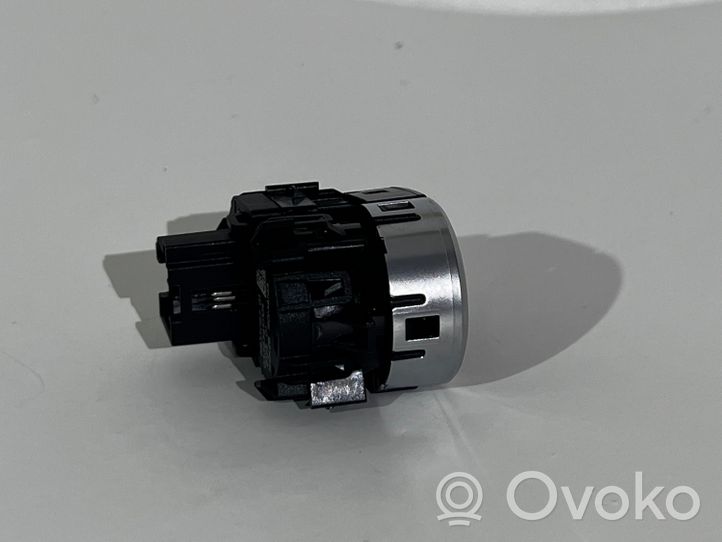 BMW 5 G30 G31 Interruttore a pulsante start e stop motore 6835087