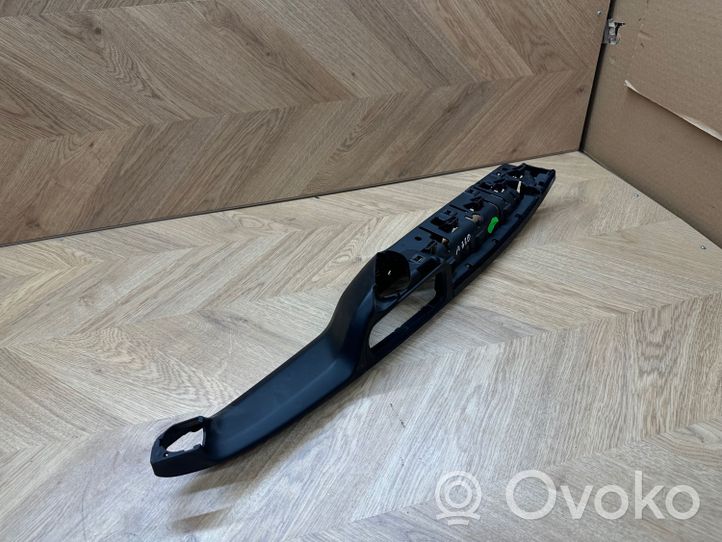 Porsche Cayenne (92A) Altro elemento di rivestimento della portiera anteriore 7P5867177A