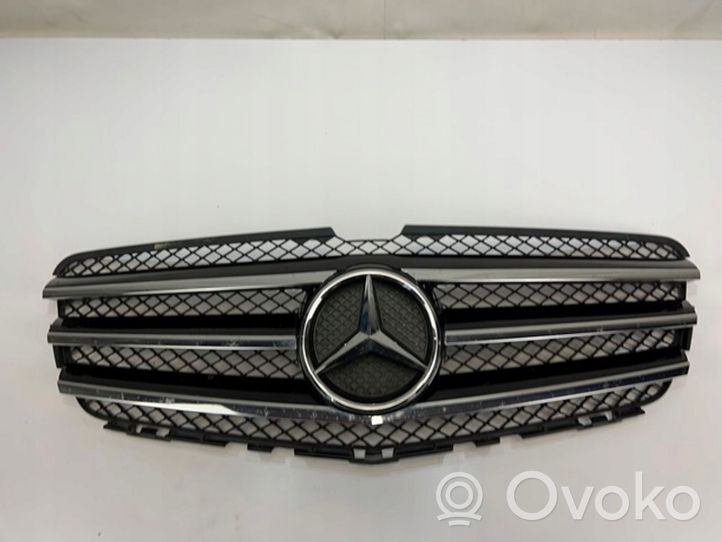 Mercedes-Benz R W251 Atrapa chłodnicy / Grill A2518880060