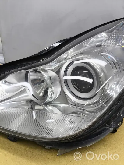 Mercedes-Benz CLS C219 Lampa przednia A2198200161