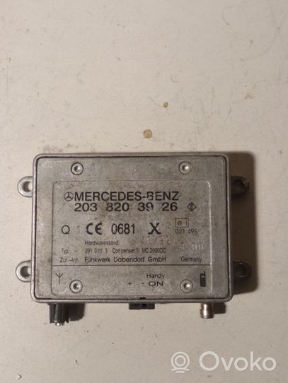 Mercedes-Benz C W203 Amplificateur d'antenne 2038203926