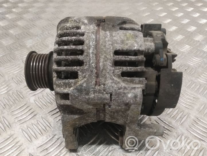 Volkswagen Sharan Generatore/alternatore 037903025M