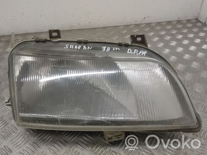 Volkswagen Sharan Lampa przednia 0301048302