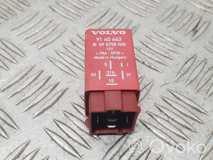 Volvo S70  V70  V70 XC Window wiper relay 9140663