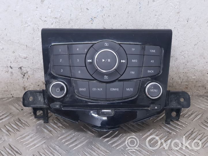 Chevrolet Cruze Controllo multimediale autoradio 95485438