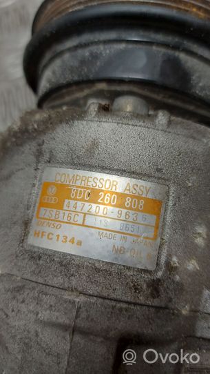 Volkswagen PASSAT B5 Kompresor / Sprężarka klimatyzacji A/C 8D0260808