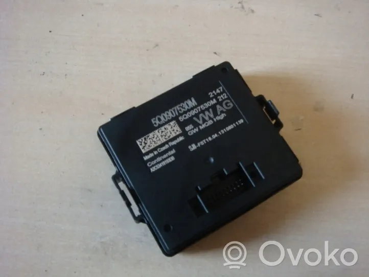 Volkswagen PASSAT B8 Gateway-Steuermodul 5Q0907530M