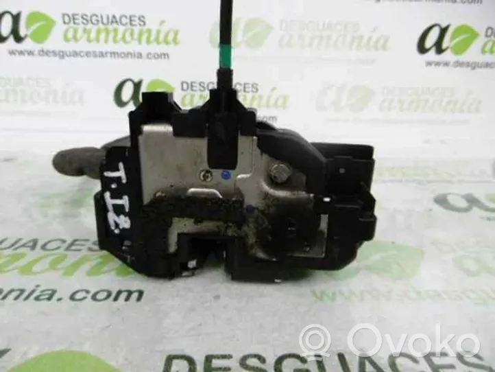 Ford Tourneo Serratura portiera posteriore 82501JD900