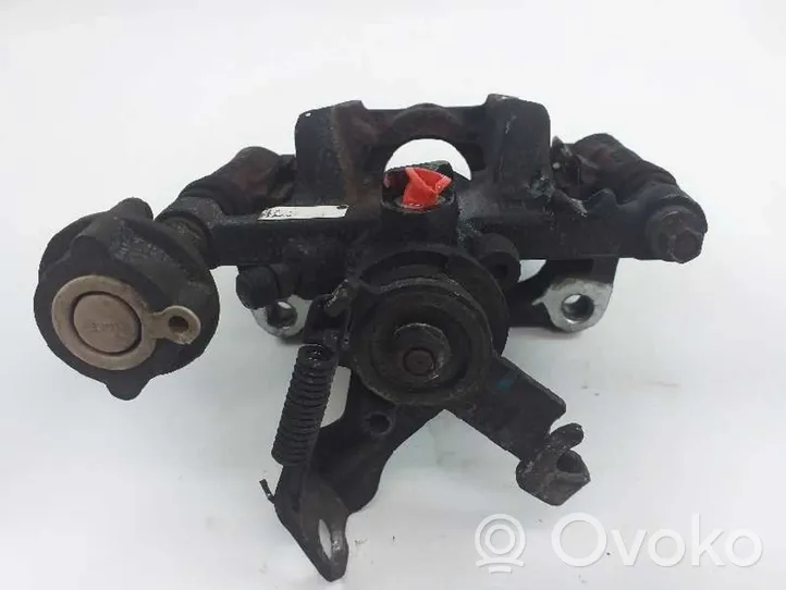 Chevrolet Orlando Supporto della pinza del freno posteriore 13407136