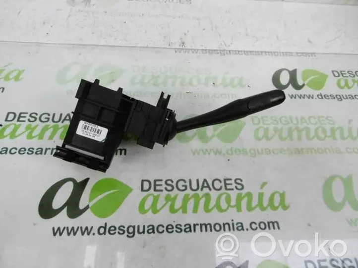 Audi A4 Allroad Commodo de clignotant 4E0953513A