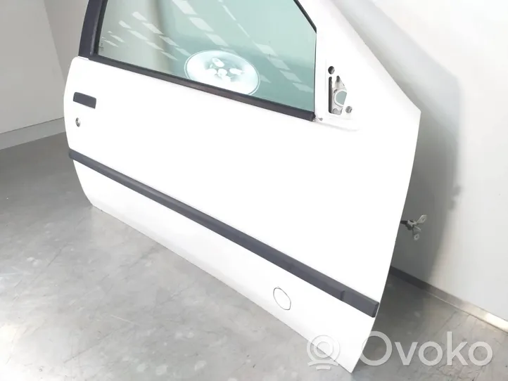Fiat Grande Punto Drzwi przednie 9004N0