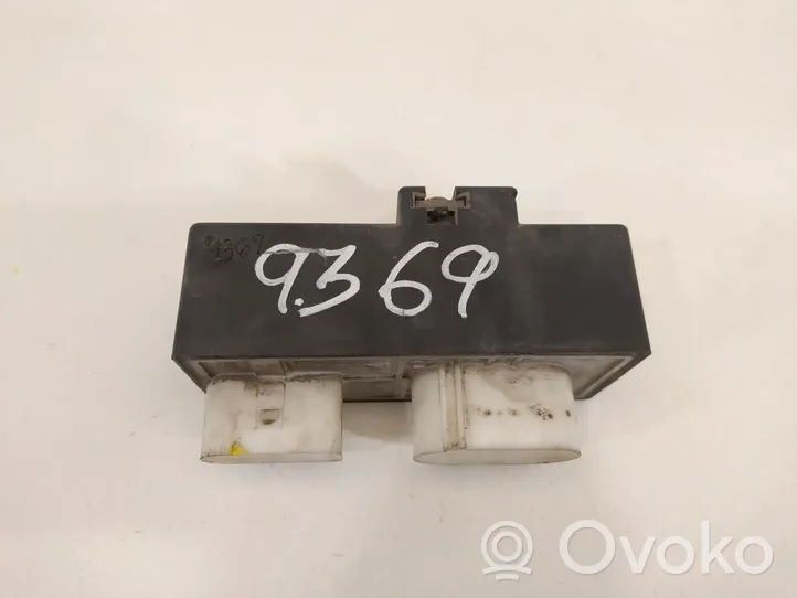 Audi A3 S3 8L Przekaźnik / Modul układu ogrzewania wstępnego 1J0919506K