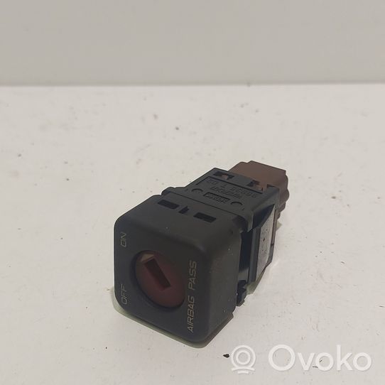 Citroen C4 I Passenger airbag on/off switch 95835