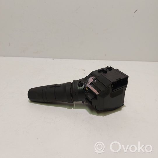 Nissan Primera Wiper control stalk 25260AV615