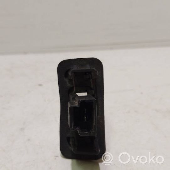 Citroen C3 Lampa oświetlenia tylnej tablicy rejestracyjnej 71907190