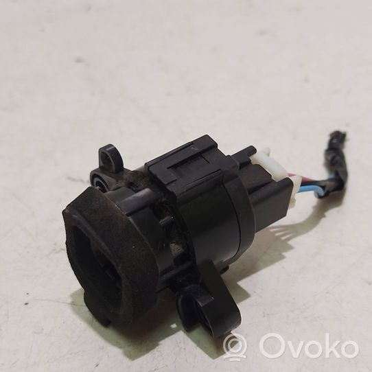 Mazda 3 II Sensore temperatura esterna BBM561757