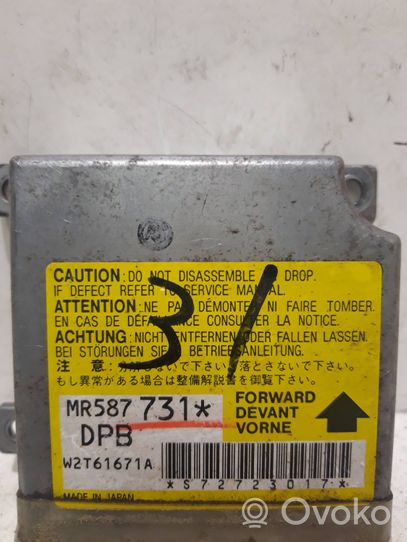 Mitsubishi Outlander Airbag control unit/module MR587731