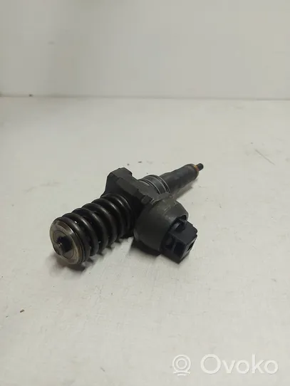 Volkswagen PASSAT B6 Sprauslu komplekts 038130073BQ