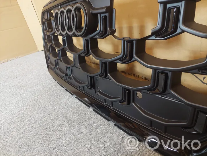 Audi Q8 Atrapa chłodnicy / Grill 4M8853651CL