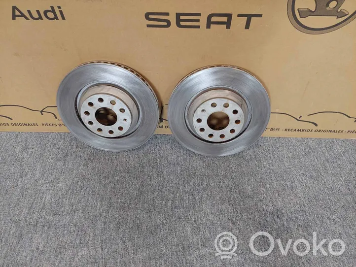 Volkswagen Golf VIII Disque de frein arrière 5Q0615601E