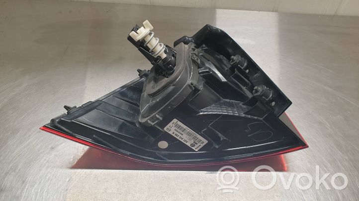 Volkswagen Golf VII Lampa tylna 5G0945096N