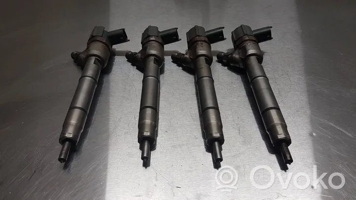 Hyundai i30 Fuel injectors set 0445110320