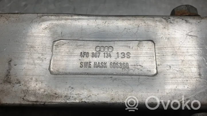 Audi A6 S6 C6 4F Uchwyt / Mocowanie zderzaka przedniego 4f0807134