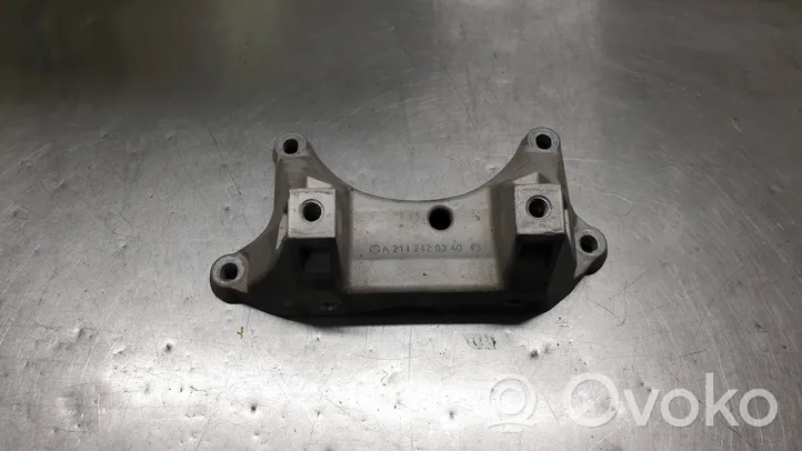 Mercedes-Benz C W205 Gearbox mounting bracket A2112420340