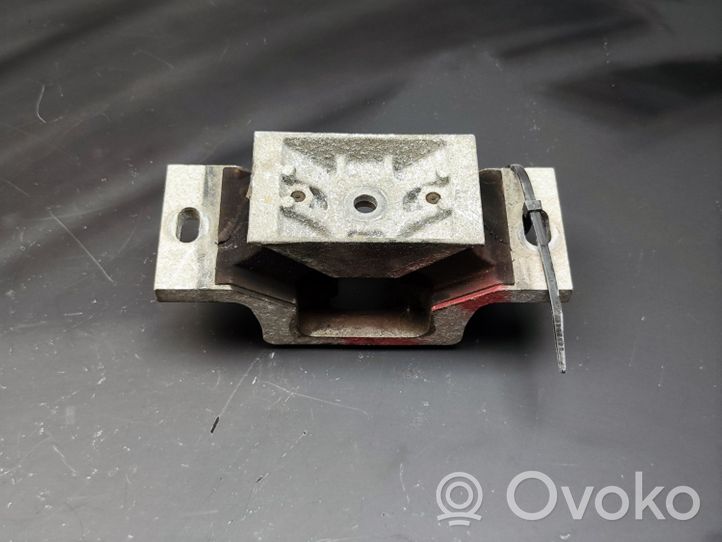 Opel Movano B Supporto di montaggio del motore 8200676857