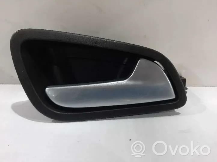 Opel Astra J Klamka wewnętrzna drzwi tylnych CJ54R266B34BBW