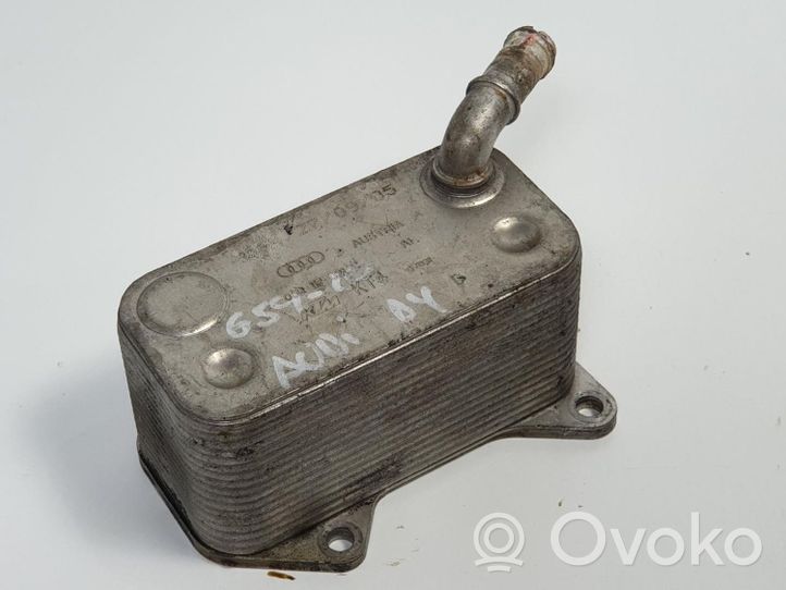 Audi A4 S4 B7 8E 8H Radiatore dell’olio del motore 06D117021C