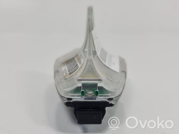 Mercedes-Benz C W202 Radion antenni 1682708