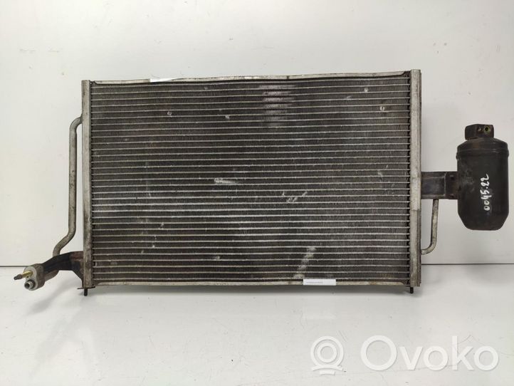 Opel Vivaro Skraplacz / Chłodnica klimatyzacji 52460417