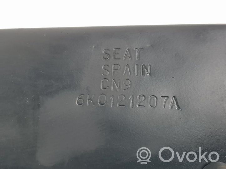 Seat Cordoba (6K) Jäähdyttimen jäähdytinpuhallin 0130109239