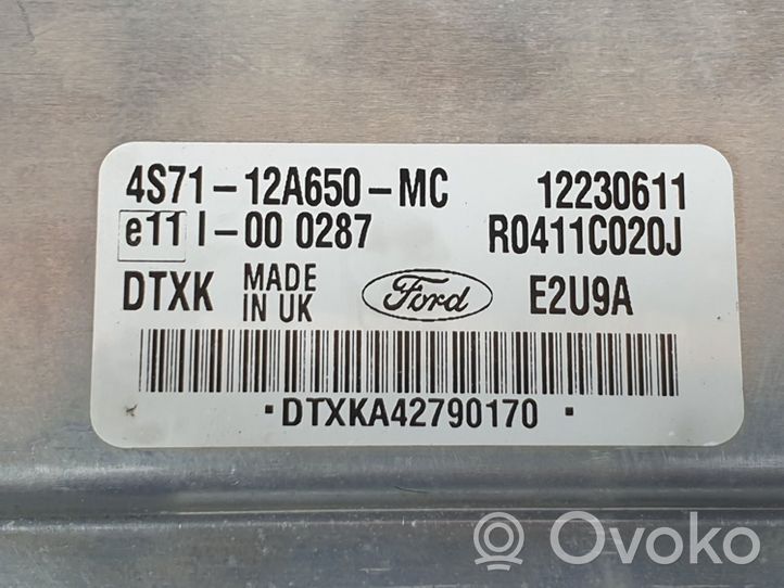 Ford Mondeo Mk III Calculateur moteur ECU R0411C020J