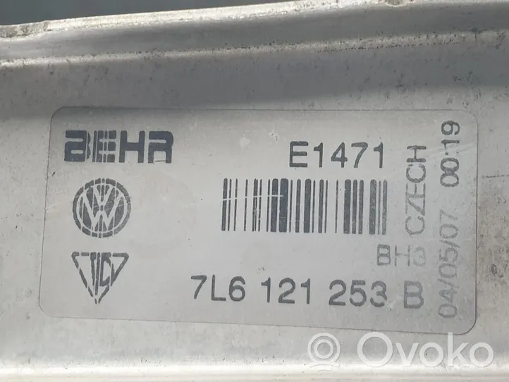 Audi Q7 4M Jäähdyttimen lauhdutin 7L6121253B