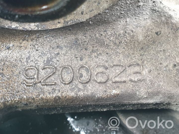 Volvo S80 Pivot de moyeu arrière P30714258