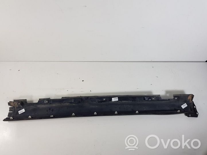 Volvo V50 Sill/side skirt trim 