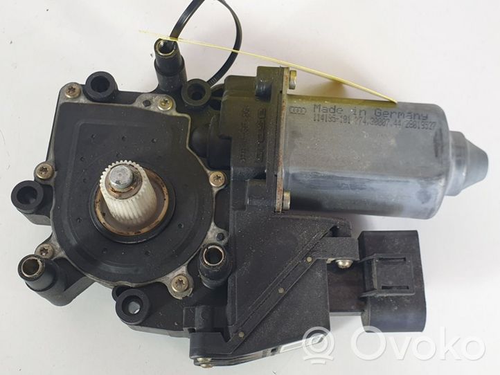 Hyundai i10 Moteur de lève-vitre de porte avant 114185101